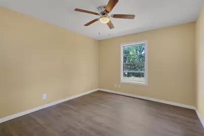 1008 Largo Street, Baytown, TX 77520 - Photo 14
