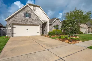 1851 Belle Pl, Alvin, TX 77511 - Photo 1