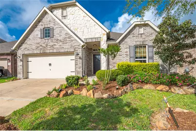 1851 Belle Place, Alvin, TX 77511 - Photo 2
