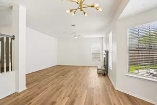 1808 N Mission Cir, Friendswood, TX 77546 - Photo 10