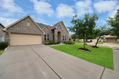 5835 Chaste Court, Rosenberg, TX 77469 - Photo 4