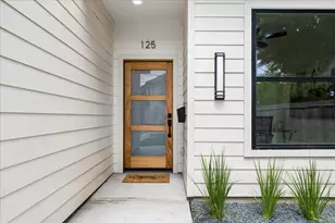125 N Sidney St, Houston, TX 77003 - Photo 2