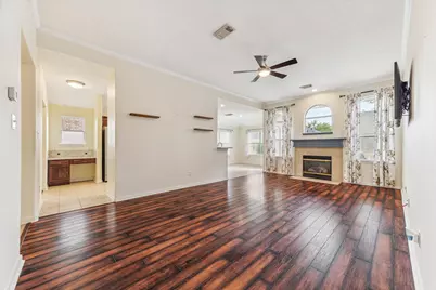 5716 Meadow Breeze Lane, Rosharon, TX 77583 - Photo 10