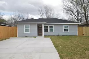 6801 Kassarine Pass, Houston, TX 77033 - Photo 2