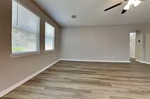 31243 Quail Oak Park Ln, Spring, TX 77386 - Photo 2