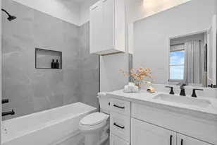 8707 Ojeman Villas Dr, Houston, TX 77055 - Photo 40