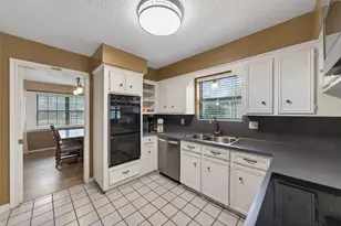 5934 Theall Rd, Houston, TX 77066 - Photo 10