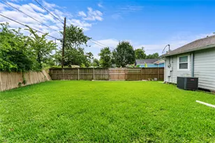 7819 Fir St, Houston, TX 77012 - Photo 26