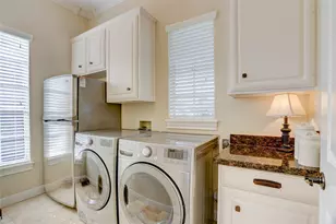 51 Dartmoor Ct, Sugar Land, TX 77479 - Photo 14