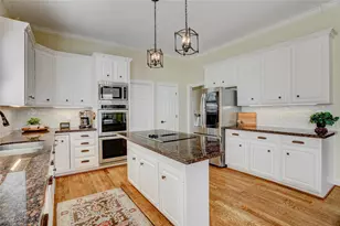 51 Dartmoor Ct, Sugar Land, TX 77479 - Photo 8