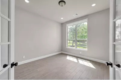 10057 Red Beadtree Place, Conroe, TX 77385 - Photo 6