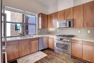 1320 Welch St, Houston, TX 77006 - Photo 10