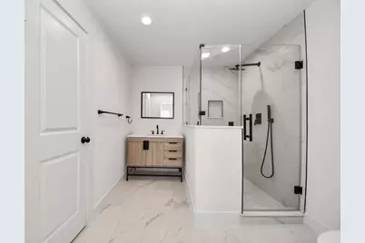 9261 Autauga Street, Houston, TX 77080 - Photo 14