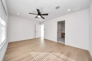 9261 Autauga St, Houston, TX 77080 - Photo 12