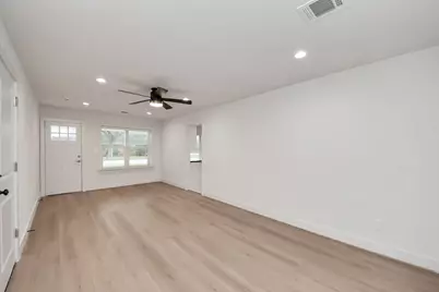 9261 Autauga Street, Houston, TX 77080 - Photo 10