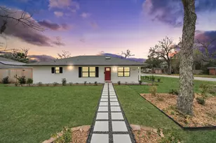 9261 Autauga St, Houston, TX 77080 - Photo 2