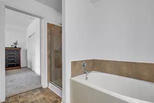 16718 Warbler Dr, Conroe, TX 77385 - Photo 24