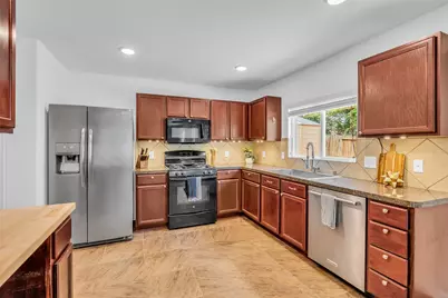 16718 Warbler Drive, Conroe, TX 77385 - Photo 14