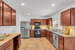 16718 Warbler Dr, Conroe, TX 77385 - Photo 12