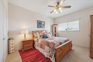 422 Windward Way, Tiki Island, TX 77554 - Photo 32