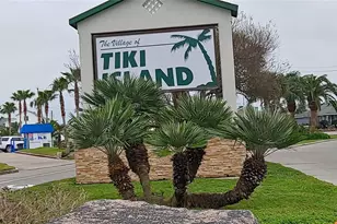 422 Windward Way, Tiki Island, TX 77554 - Photo 18