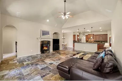 62 Sandwell Place, Spring, TX 77389 - Photo 4