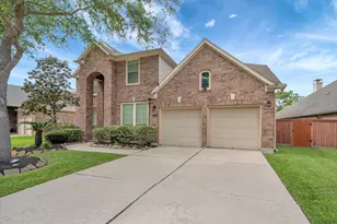 13607 Evening Wind Dr, Pearland, TX 77584 - Photo 2
