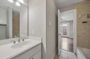 5813 Darling St, Houston, TX 77007 - Photo 18