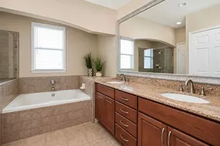 2400 McCue Rd, Houston, TX 77056 - Photo 18