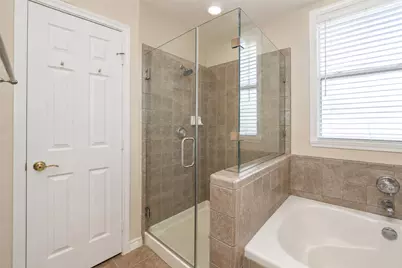 2400 McCue Road #401, Houston, TX 77056 - Photo 16