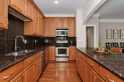 2400 McCue Road #401, Houston, TX 77056 - Photo 10