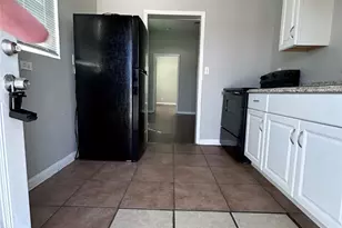 910 37th St, Galveston, TX 77550 - Photo 4