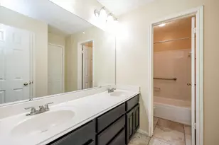 4230 Torrey Creek Ln, Houston, TX 77014 - Photo 30
