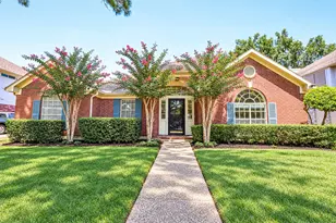 4230 Torrey Creek Ln, Houston, TX 77014 - Photo 2