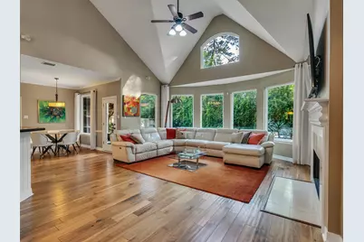 131 W Slatestone Circle, The Woodlands, TX 77382 - Photo 10