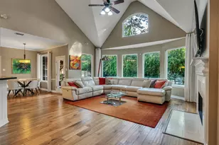 131 W Slatestone Cir, The Woodlands, TX 77382 - Photo 10