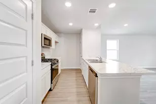 120 Sadie Marie Ln, Wharton, TX 77488 - Photo 2