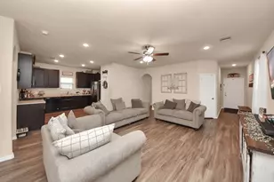13243 Montane Manor Ln, Houston, TX 77044 - Photo 14