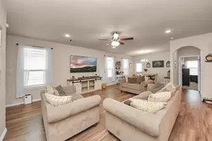 13243 Montane Manor Ln, Houston, TX 77044 - Photo 2