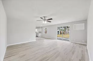 5922 Fontenelle Dr, Houston, TX 77035 - Photo 4