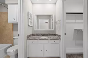925 Memorial Village Dr, Houston, TX 77024 - Photo 22