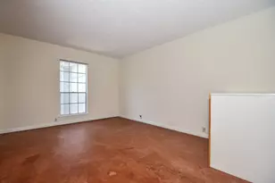 2601 Bellefontaine St, Houston, TX 77025 - Photo 20