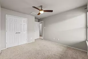 10414 Whisper Bluff Dr, Humble, TX 77396 - Photo 22