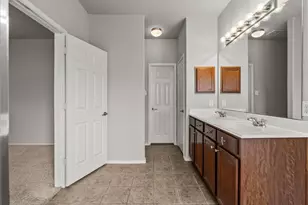 10414 Whisper Bluff Dr, Humble, TX 77396 - Photo 28