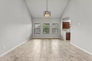 10414 Whisper Bluff Dr, Humble, TX 77396 - Photo 10