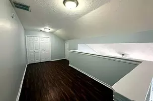 10028 Ridgecoral Dr, Houston, TX 77038 - Photo 10