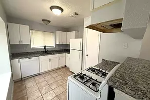 10028 Ridgecoral Dr, Houston, TX 77038 - Photo 4