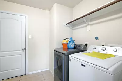 8947 Summerset Meadow Court, Houston, TX 77075 - Photo 12