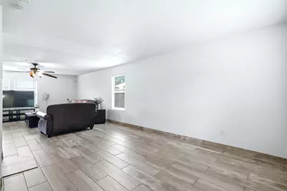 8947 Summerset Meadow Court, Houston, TX 77075 - Photo 20