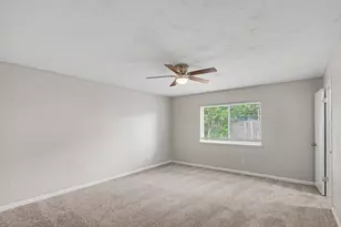 15430 Camino Del Sol Dr, Houston, TX 77083 - Photo 8